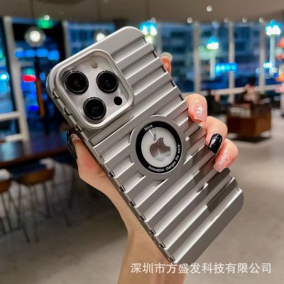 Cooling phone case with hollow breathable mesh